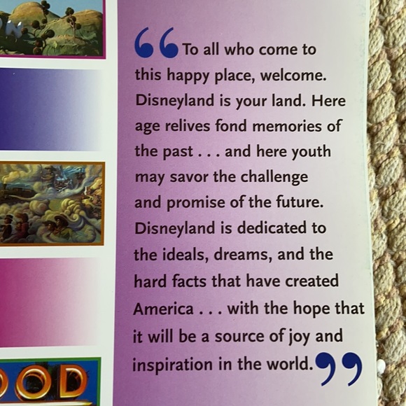 Vintage Disneyland Resort Souvenir Book 2005 - Picture 6 of 6